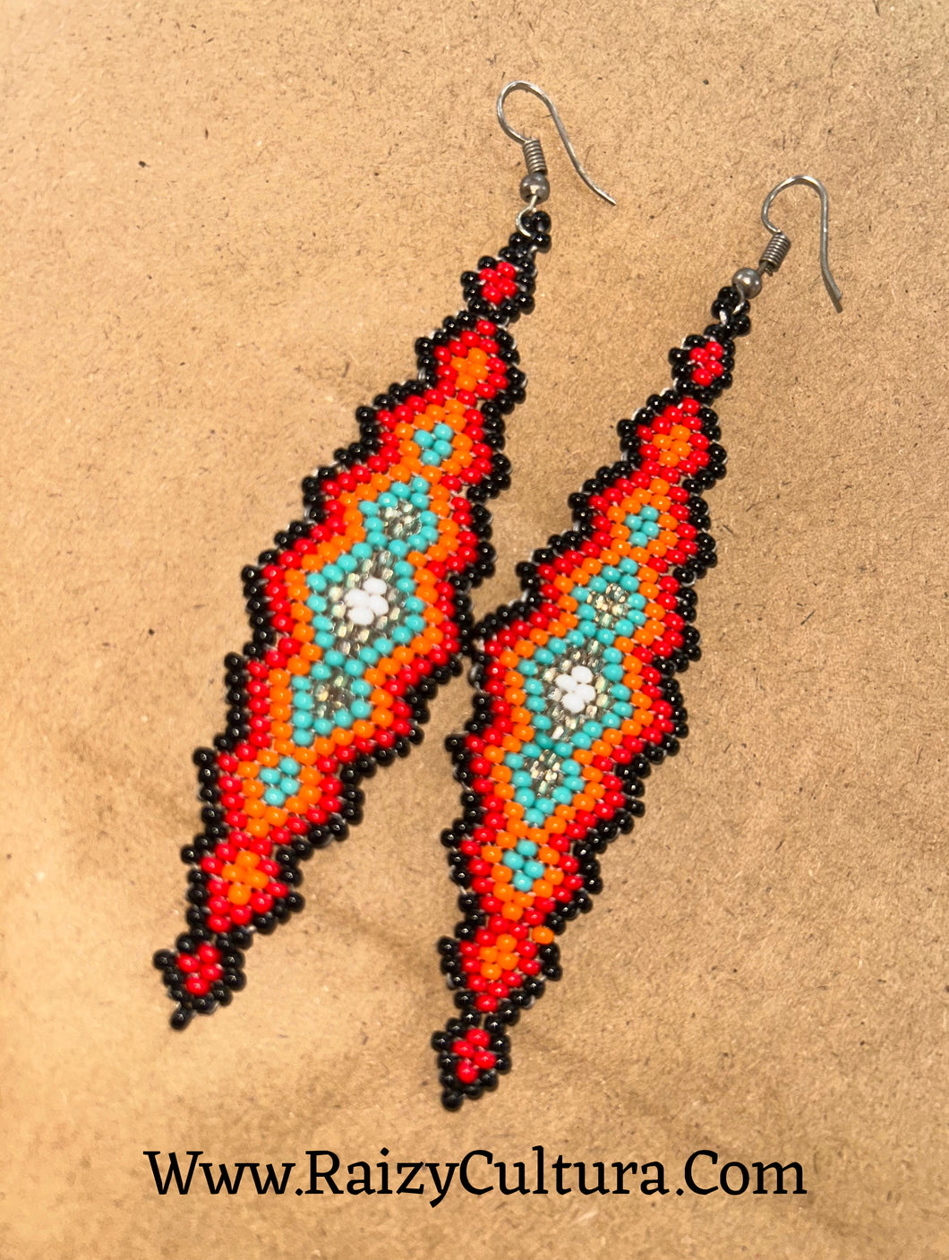 Black & Red Beaded Earrings ✨