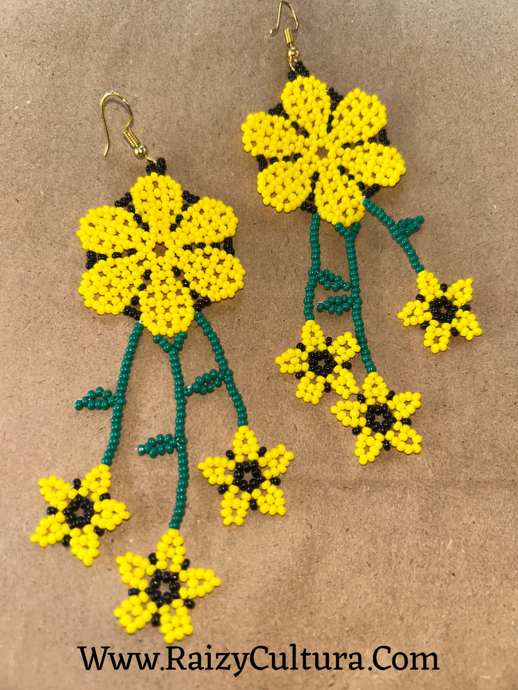 Yellow flower earrings✨